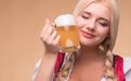 女人喝啤酒会变胖吗