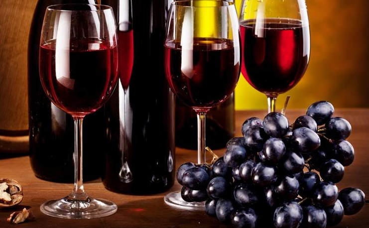 喝葡萄酒的作用主要是有哪些