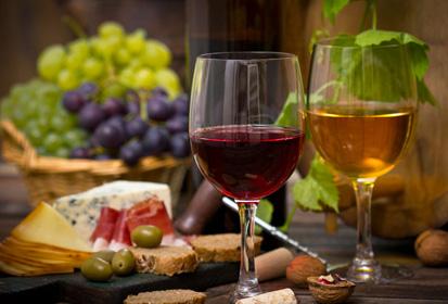 喝葡萄酒的主要功效，是健康的良药