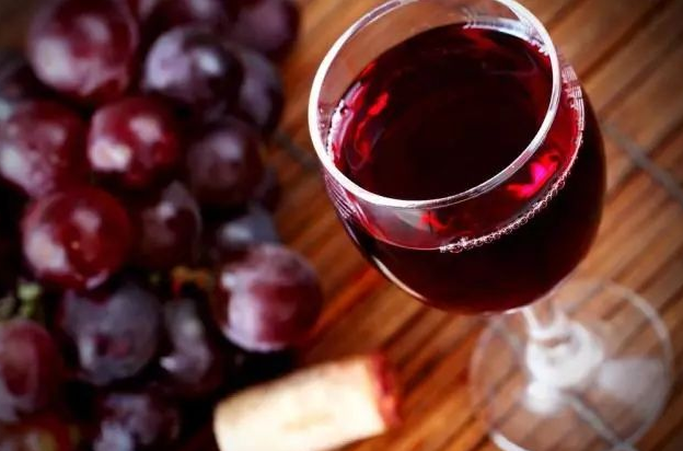 葡萄酒的保质期多长，和适饮期有何区别？