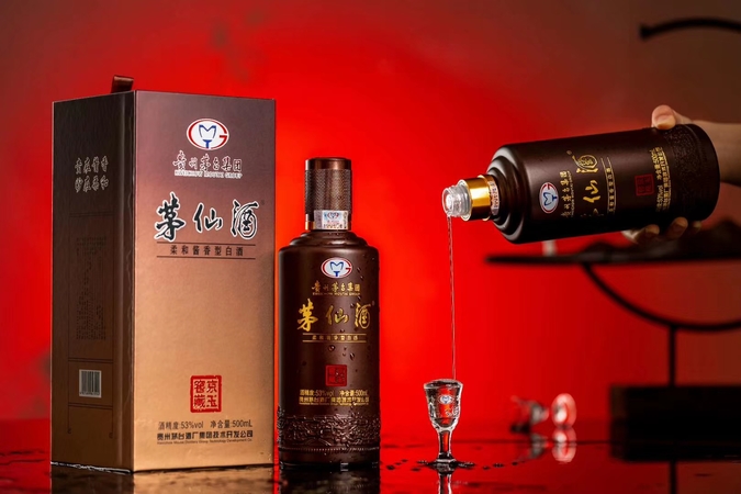 西凤酒52度铁盒价格表和图片(西凤酒52度所有图片价格)