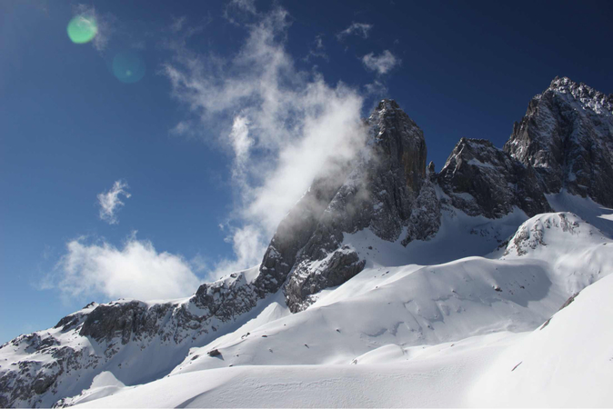 威龙冰川雪山庄园价格(威龙冰川雪山庄园多少钱一瓶)