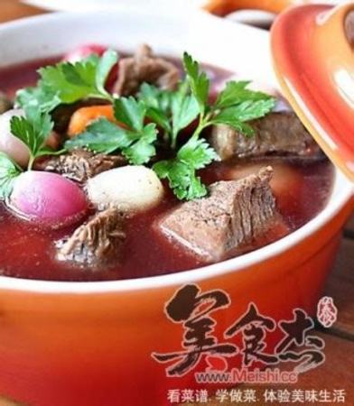 为什么吃牛肉要配红酒,牛肉为什么配红酒