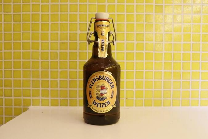 弗伦斯堡啤酒怎么打开(弗伦斯堡啤酒怎么开图解)
