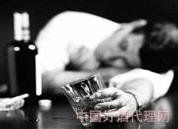 喝酒之后头疼怎么办,葡萄酒喝多了头疼怎么办