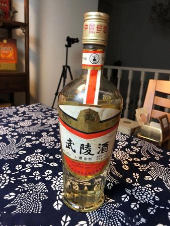 武陵六零年代酒价格(八十年代武陵酒价格)