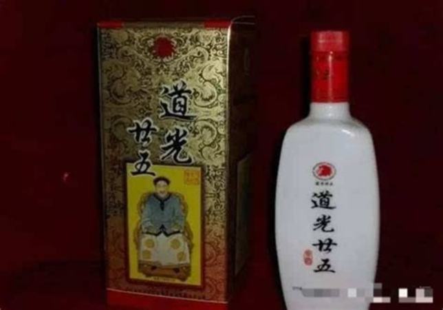 清香型白酒和酱香白酒哪个好,酱香白酒和浓香型白酒哪个好