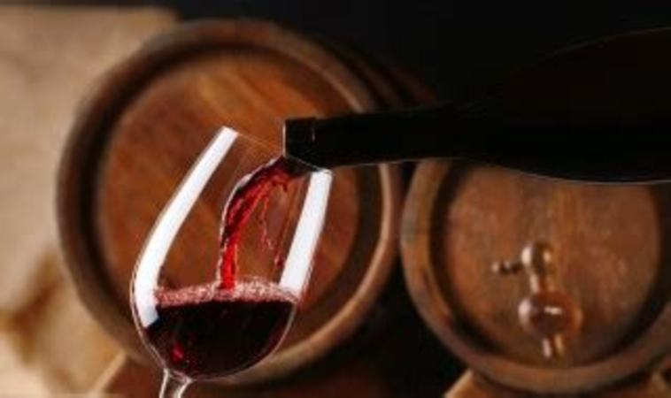 宝石红和酒红有什么区别,专业人士品红酒都会有这4个步骤