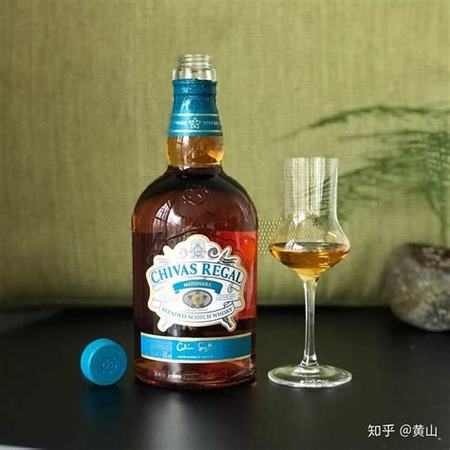 洋酒一比八是什么意思,各种洋酒的种类与喝法