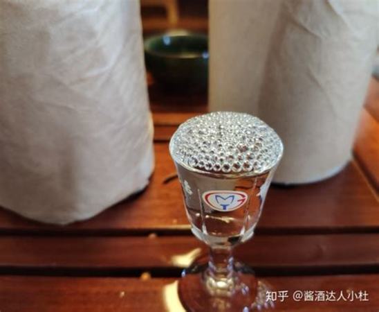 喝完洋酒不能吃什么水,带什么礼物合适