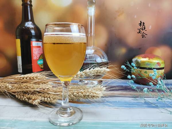 啤酒跟白酒混喝怎么样(白酒和啤酒混喝会怎么样)