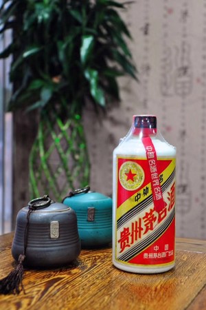 15年陈酿茅台酒图片(茅台 15年陈酿)